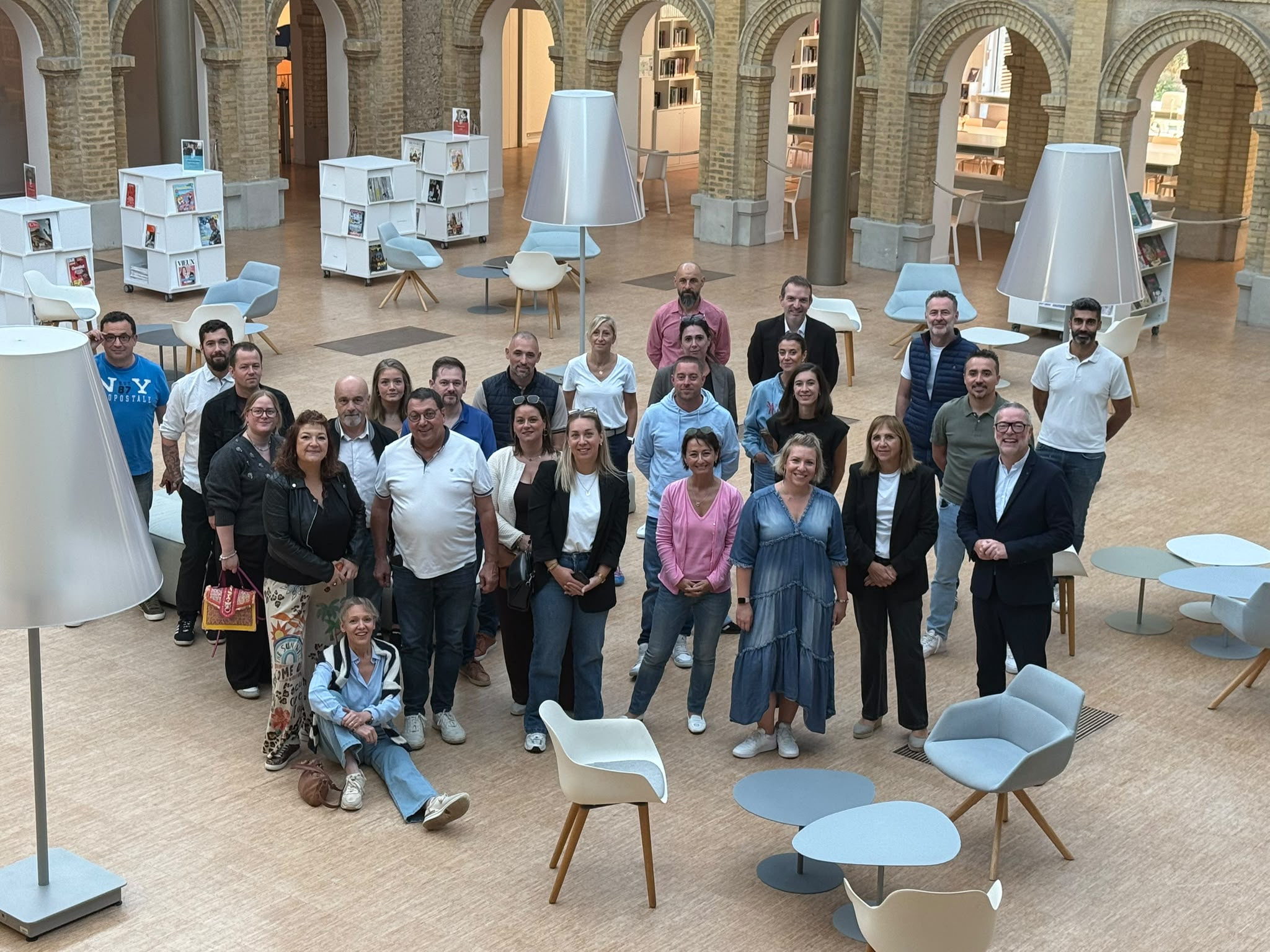photo de groupe LOGEMENT EASYTAUX